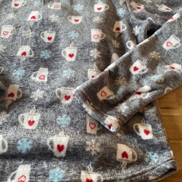 PJ ESSENTIALS ⭐️ fleece pajama set - Picture 3 of 7